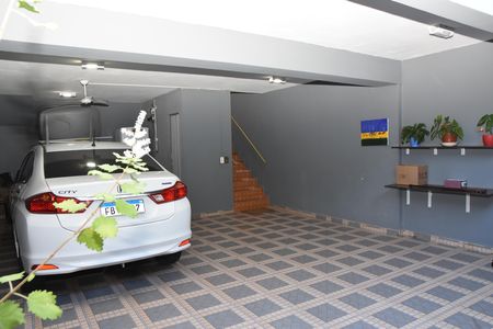 garagem de casa à venda com 4 quartos, 170m² em Vila Galvão, Jundiaí