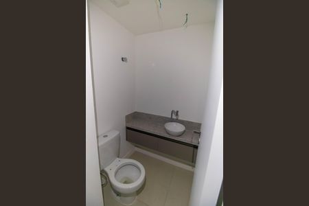 Lavabo de apartamento para alugar com 3 quartos, 140m² em Marazul, Niterói