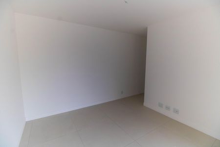 Apartamento para alugar com 140m², 3 quartos e 2 vagas Apartamento para alugar com 140m², 3 quartos e 2 vagasSuíte