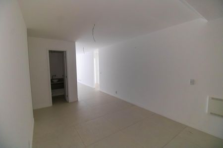 Apartamento para alugar com 140m², 3 quartos e 2 vagas Apartamento para alugar com 140m², 3 quartos e 2 vagasCozinha e Área de Serviço
