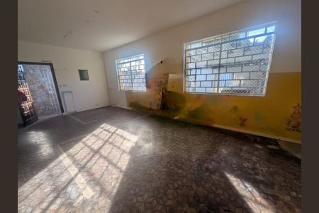 Casa à venda com 3 quartos, 215m² em Campo Grande, São Paulo