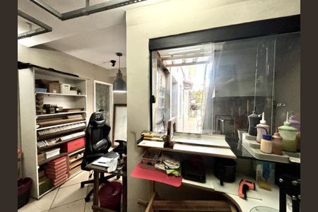 Casa à venda com 3 quartos, 202m² em Vila Santa Catarina, São Paulo