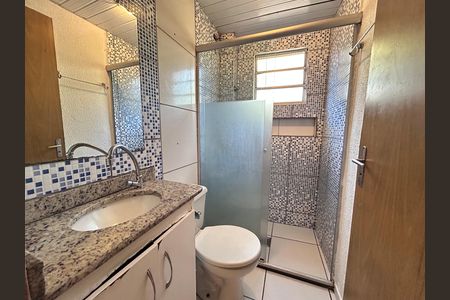 Banheiro social de apartamento à venda com 2 quartos, 45m² em São Salvador, Belo Horizonte