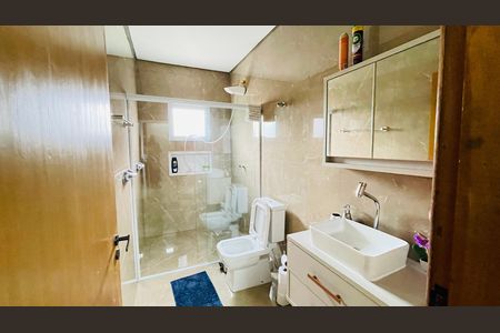 Casa de condomínio para alugar com 164m², 3 quartos e 4 vagas Casa de condomínio para alugar com 164m², 3 quartos e 4 vagasBanheiro social