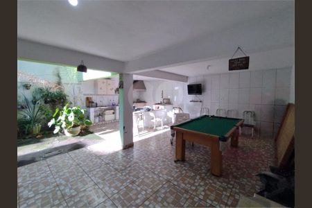 Casa à venda com 5 quartos, 265m² em Vila Carrão, São Paulo