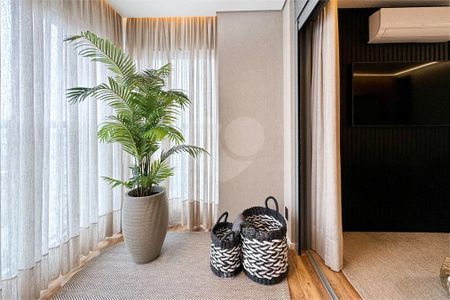 Apartamento à venda com 181m², 3 quartos e 3 vagas