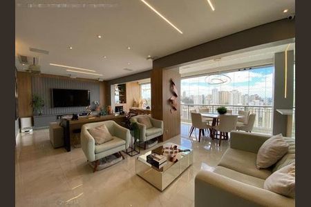 Apartamento à venda com 195m², 4 quartos e 3 vagas