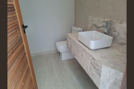 Banheiro social  de casa à venda com 3 quartos, 500m² em Joá, Lagoa Santa