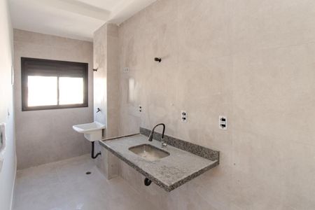 Apartamento à venda com 44m², 2 quartos e 1 vaga Apartamento à venda com 44m², 2 quartos e 1 vagaCozinha e Área de Serviço