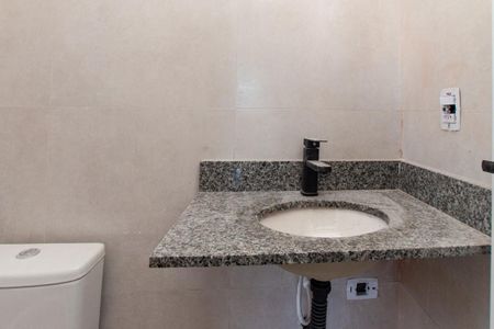Banheiro da Suíte de apartamento à venda com 2 quartos, 48m² em Vila Nova Mazzei, São Paulo