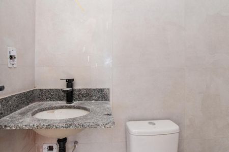 Apartamento à venda com 43m², 2 quartos e 1 vaga Apartamento à venda com 43m², 2 quartos e 1 vagaBanheiro