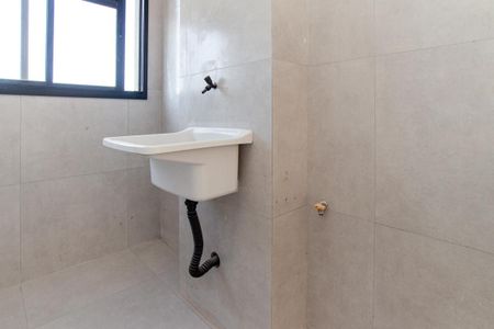 Apartamento à venda com 43m², 2 quartos e 1 vaga Apartamento à venda com 43m², 2 quartos e 1 vagaCozinha e Área de Serviço
