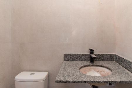 Apartamento à venda com 48m², 2 quartos e sem vaga Apartamento à venda com 48m², 2 quartos e sem vagaBanheiro da Suíte