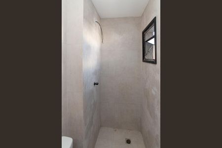 Apartamento à venda com 48m², 2 quartos e sem vaga Apartamento à venda com 48m², 2 quartos e sem vagaBanheiro
