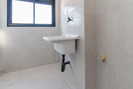 Apartamento à venda com 48m², 2 quartos e sem vaga Apartamento à venda com 48m², 2 quartos e sem vagaCozinha e Área de Serviço