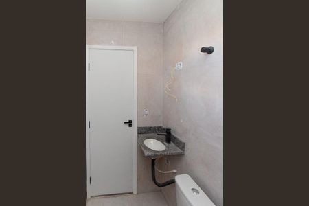 Apartamento à venda com 48m², 2 quartos e sem vaga Apartamento à venda com 48m², 2 quartos e sem vagaBanheiro