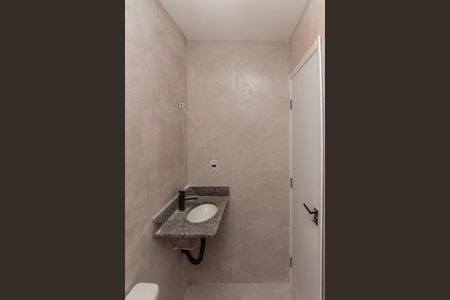 Apartamento à venda com 43m², 2 quartos e sem vaga Apartamento à venda com 43m², 2 quartos e sem vagaBanheiro