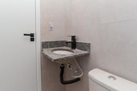 Apartamento à venda com 48m², 2 quartos e sem vaga Apartamento à venda com 48m², 2 quartos e sem vagaBanheiro