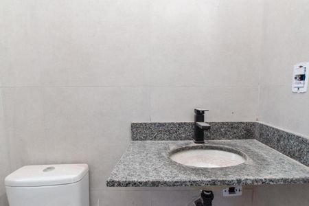 Apartamento à venda com 44m², 2 quartos e sem vaga Apartamento à venda com 44m², 2 quartos e sem vagaBanheiro da Suíte
