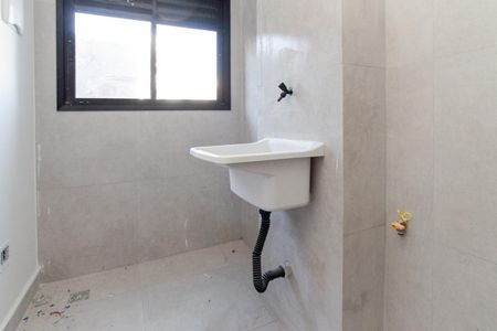 Apartamento à venda com 44m², 2 quartos e sem vaga Apartamento à venda com 44m², 2 quartos e sem vagaCozinha e Área de Serviço