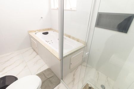 Banheiro de casa para alugar com 3 quartos, 130m² em Vila Regente Feijó, São Paulo