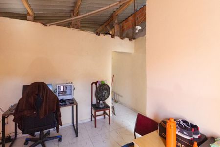 Quarto 1 de casa para alugar com 2 quartos, 40m² em Vila Veloso, Carapicuíba