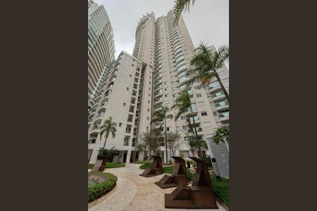 Apartamento para alugar com 56m², 2 quartos e 1 vaga Apartamento para alugar com 56m², 2 quartos e 1 vagaFachada