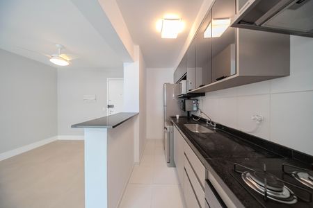 Cozinha de apartamento à venda com 2 quartos, 56m² em Consolação, São Paulo