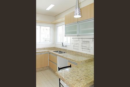 Casa de condomínio para alugar com 300m², 3 quartos e 4 vagasCozinha