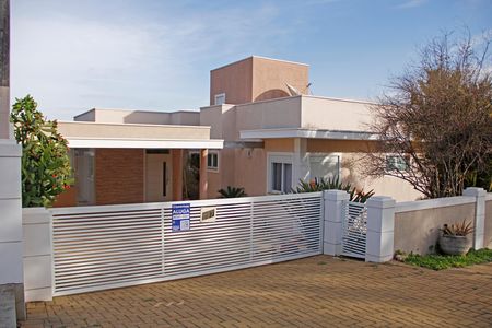 Casa de condomínio para alugar com 300m², 3 quartos e 4 vagasplaquinha