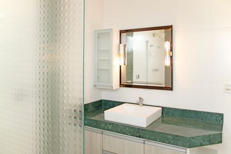 Casa de condomínio para alugar com 300m², 3 quartos e 4 vagasSuíte 3 Banheiro