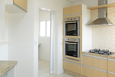 Casa de condomínio para alugar com 300m², 3 quartos e 4 vagasCozinha