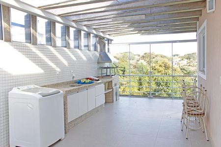 Casa de condomínio para alugar com 300m², 3 quartos e 4 vagasChurrasqueira