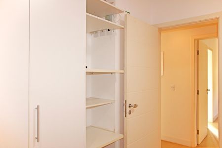 Casa de condomínio para alugar com 300m², 3 quartos e 4 vagasSuíte 1