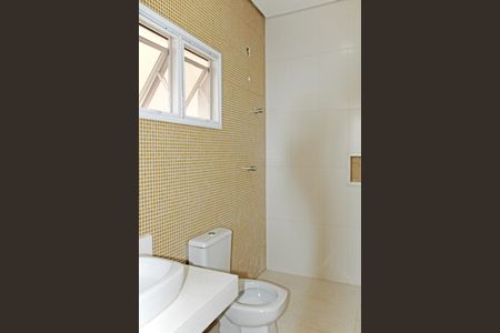 Casa de condomínio para alugar com 300m², 3 quartos e 4 vagasBanheiro 1