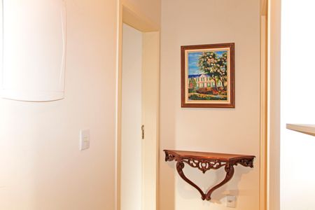 Corredor de casa de condomínio para alugar com 3 quartos, 300m² em Condomínio Estância Marambaia, Vinhedo