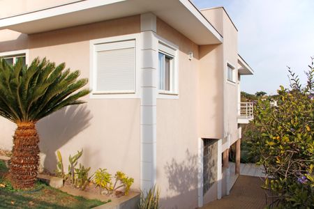 Casa de condomínio para alugar com 300m², 3 quartos e 4 vagasÁrea externa