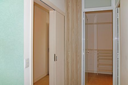 Casa de condomínio para alugar com 300m², 3 quartos e 4 vagasSuíte 3
