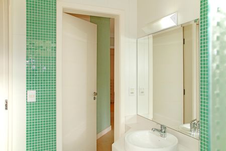 Suíte 2 Banheiro de casa de condomínio para alugar com 3 quartos, 300m² em Condomínio Estância Marambaia, Vinhedo