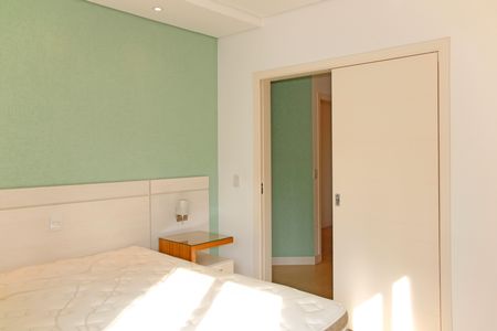 Casa de condomínio para alugar com 300m², 3 quartos e 4 vagasSuíte 3