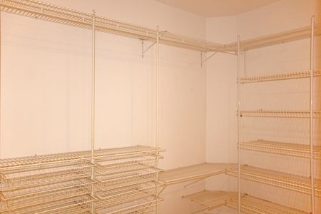Casa de condomínio para alugar com 300m², 3 quartos e 4 vagasSuíte 3 Closet