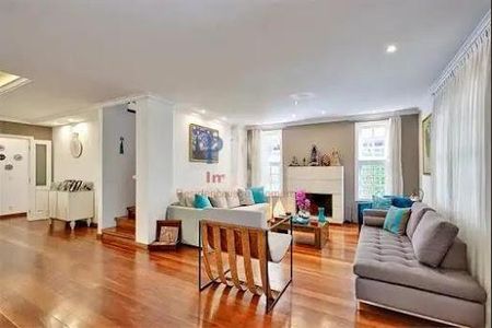 Casa à venda com 4 quartos, 366m² em Santo Amaro, São Paulo
