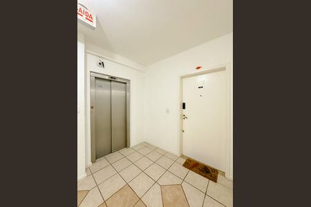 Apartamento para alugar com 100m², 2 quartos e 1 vagaHall social