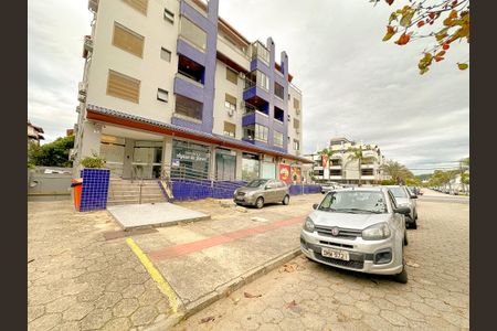 Vista da Rua de apartamento para alugar com 2 quartos, 100m² em Jurerê, Florianópolis