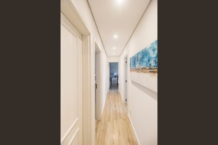 Apartamento à venda com 133m², 3 quartos e 2 vagas Apartamento à venda com 133m², 3 quartos e 2 vagasCorredor