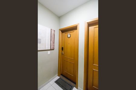 Apartamento à venda com 133m², 3 quartos e 2 vagas Apartamento à venda com 133m², 3 quartos e 2 vagasEntrada