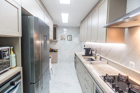 Apartamento à venda com 133m², 3 quartos e 2 vagas Apartamento à venda com 133m², 3 quartos e 2 vagasCozinha