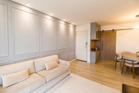 Apartamento à venda com 133m², 3 quartos e 2 vagas Apartamento à venda com 133m², 3 quartos e 2 vagasSala