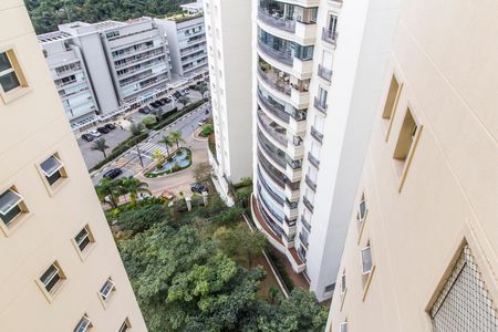 Apartamento à venda com 133m², 3 quartos e 2 vagas Apartamento à venda com 133m², 3 quartos e 2 vagasVista