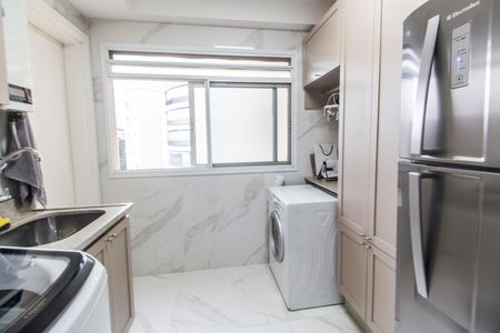 Apartamento à venda com 133m², 3 quartos e 2 vagas Apartamento à venda com 133m², 3 quartos e 2 vagasÁrea de Serviço
